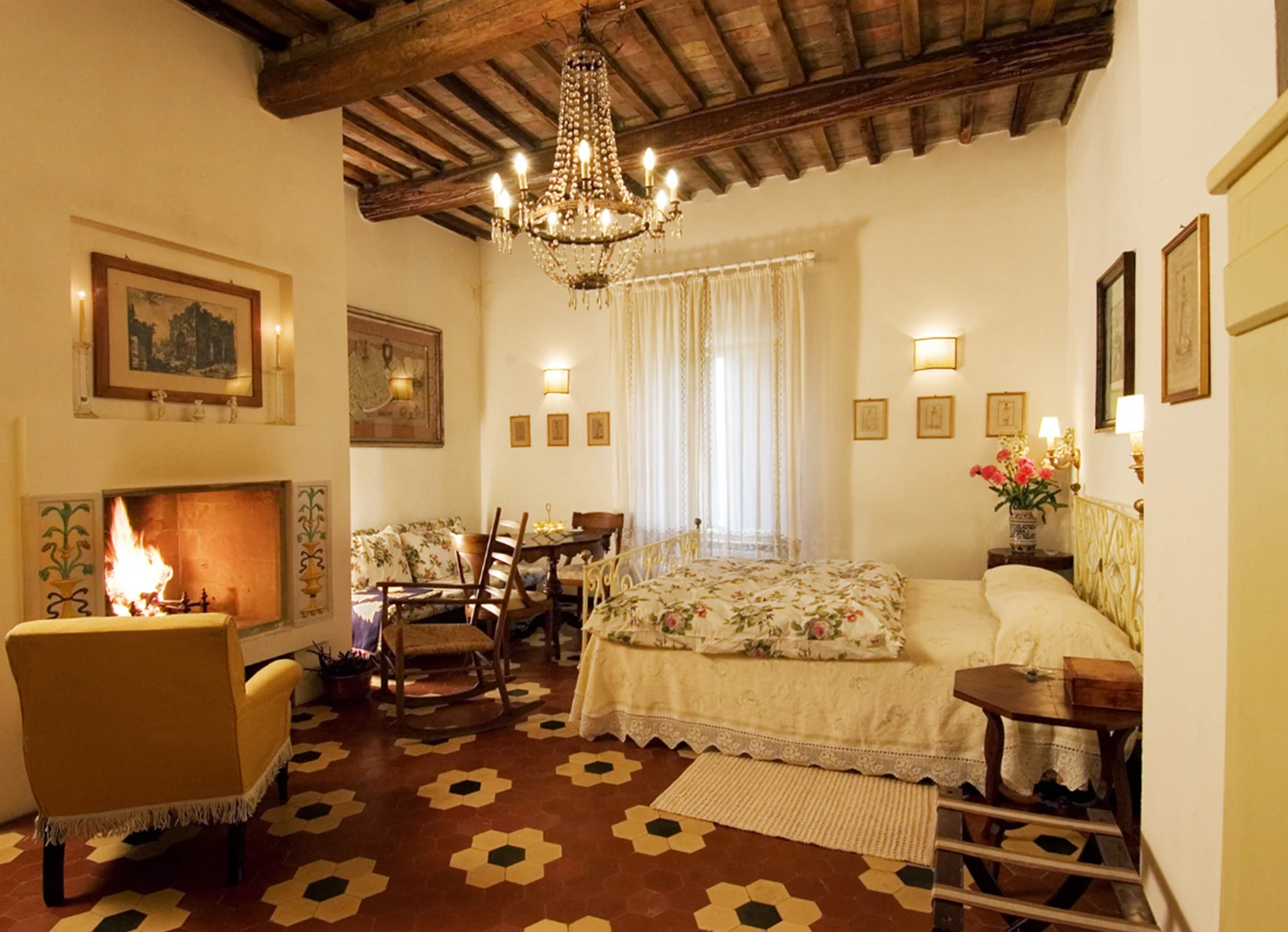 Collinella room and panoramic window